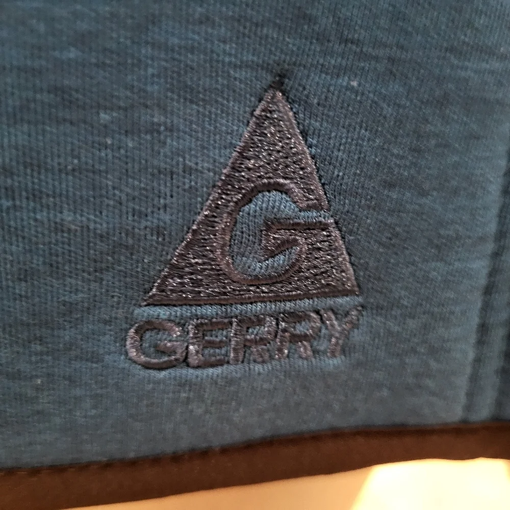 NWT B14.  Gerry Turquoise Blue Hooded Stretchy Vest - Size Large